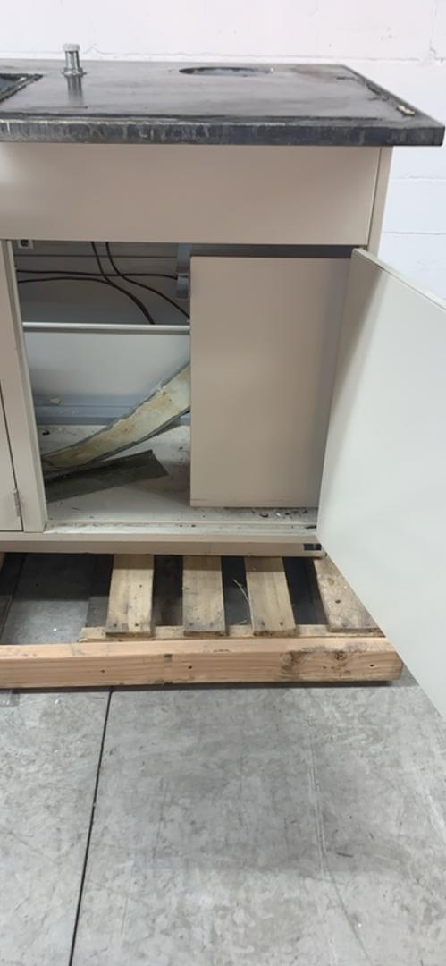 6' Lab Casework Bench Hamilton w/ Sink Top, No Fixtures(S6LLST7082)