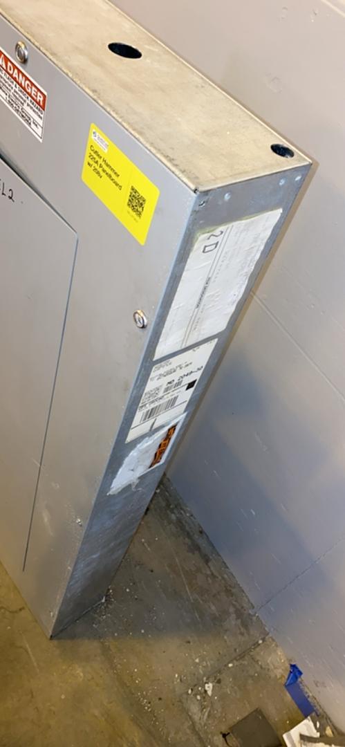 Cutler Hammer 100A Panelboard 208/120v PRL1A(S6LLST3831)