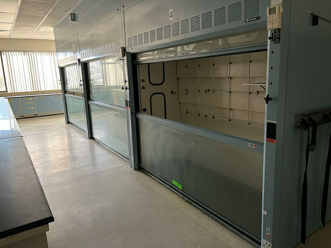 8' Walk-In Hamilton Fume Hood SAFEAIRE Horizontal Sash(S6LLST9510)