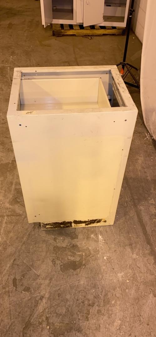 18" Hamilton Casework Base(S6LLST3613)