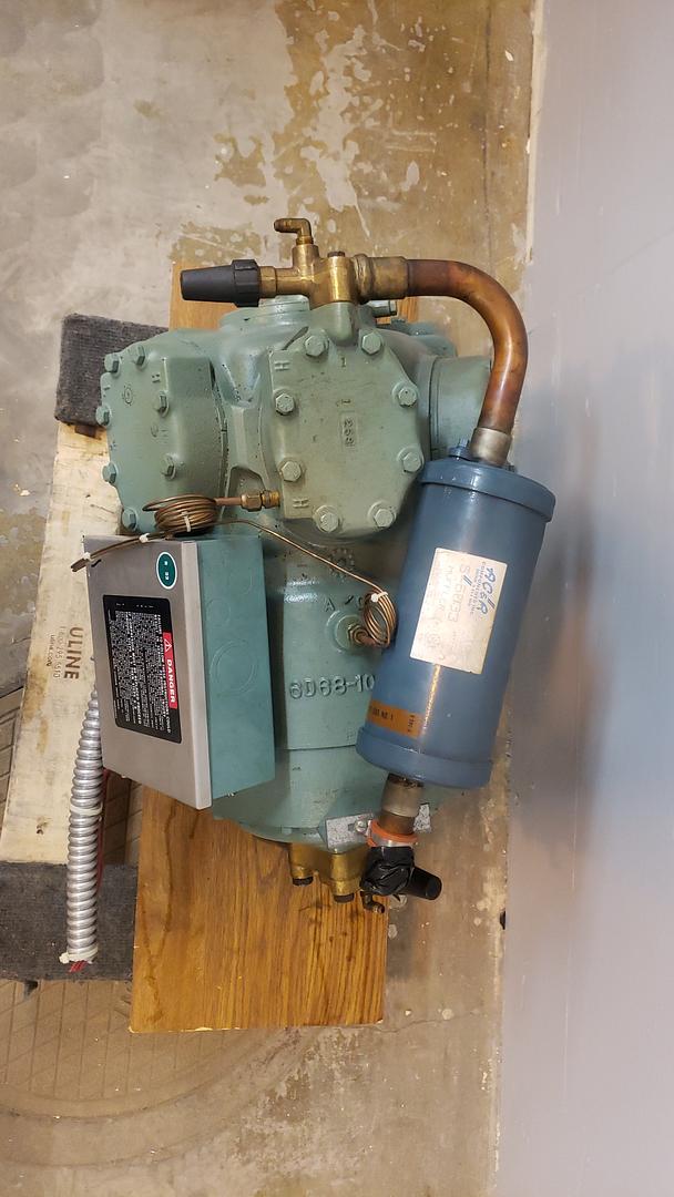 Carlyle 15 Ton Compressor 06DA8242BA3600 400/460V(S6LLST5447)