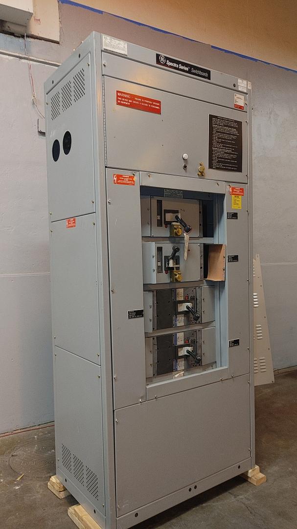 800A 277/480v GE Spectra Series 4 Breaker Panelboard (S6LLST12735)