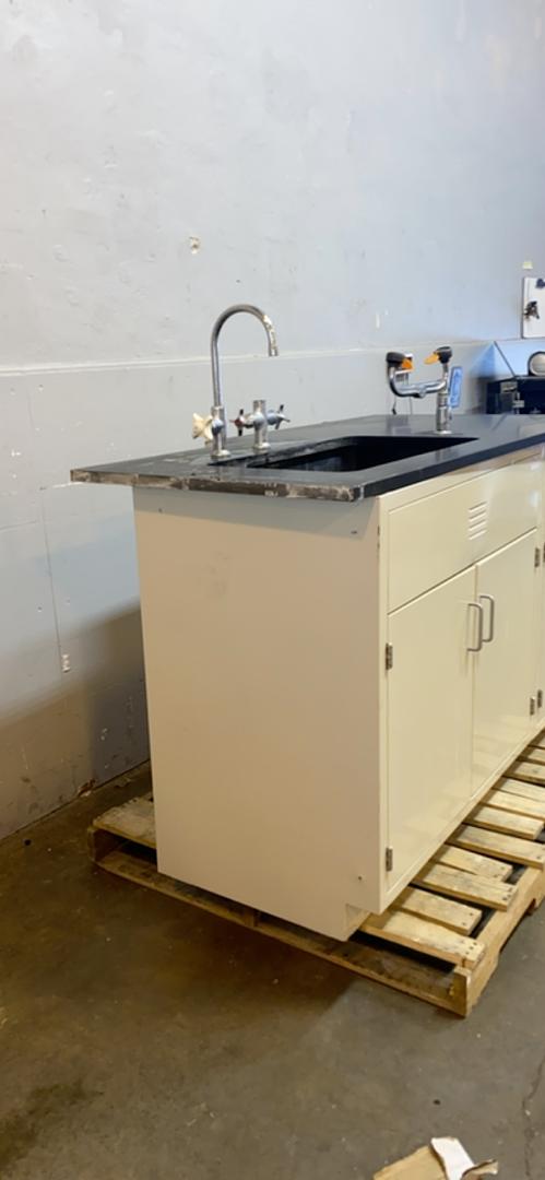 58x30x36" Jamestown Lab Casework W/ Sink(S6LLST6608)