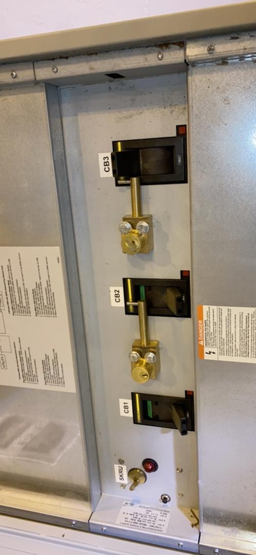 225a 208v MBP TOSHIBA Maintenance Bypass Unit 3 breaker (S6LLST4206)
