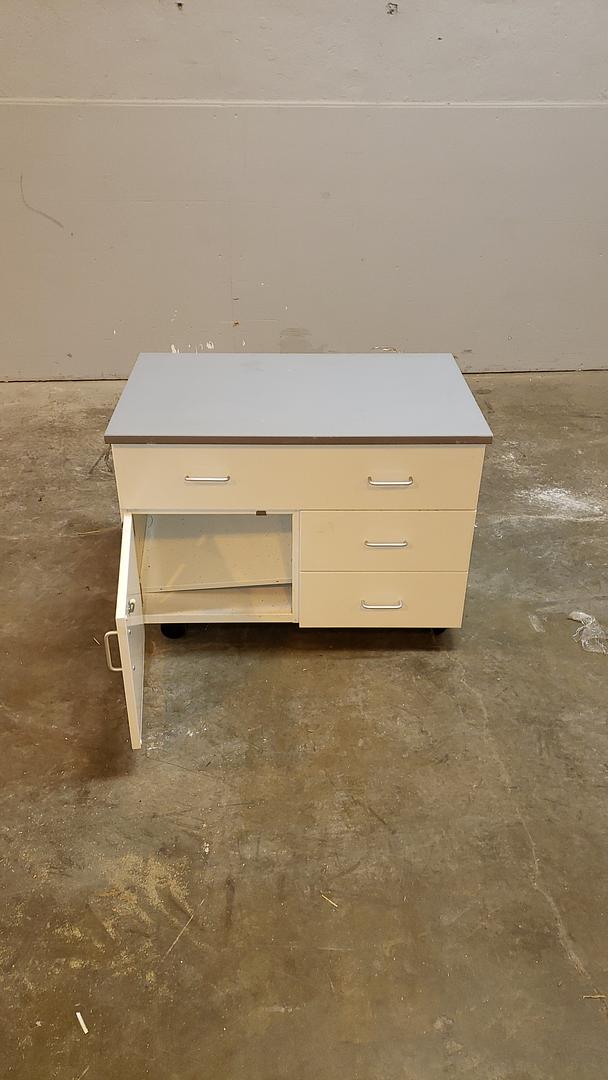 Rolling Lab Casework Metal 3 Drwr 1 Door w/ Counter Top(S6LLST10379)