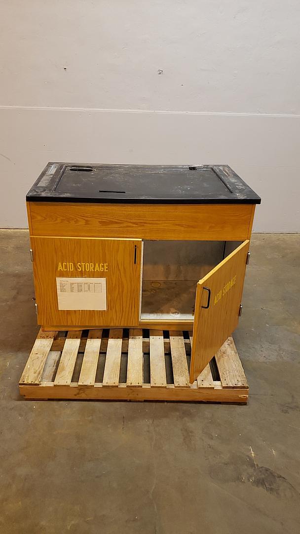 4' HAMILTON SAFEAIRE Fume Hood w/ Sliding Sash Doors(S6LLST11292)