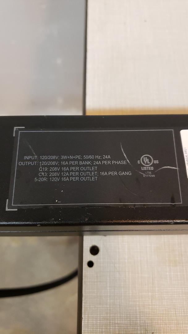 30A APC PDU STRIP AP8865 2G 0U 208v L21(S6LLST10990)