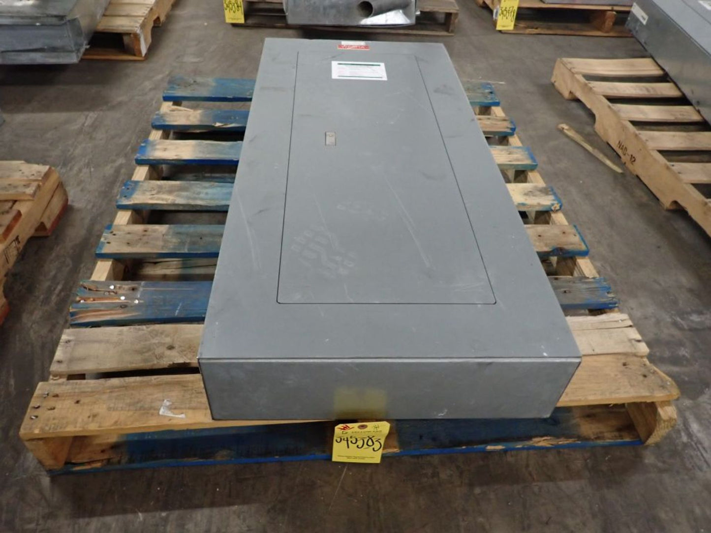 Square D NEHB 125A Panelboard NEHB-30435-1 480Y/277V w/ Main