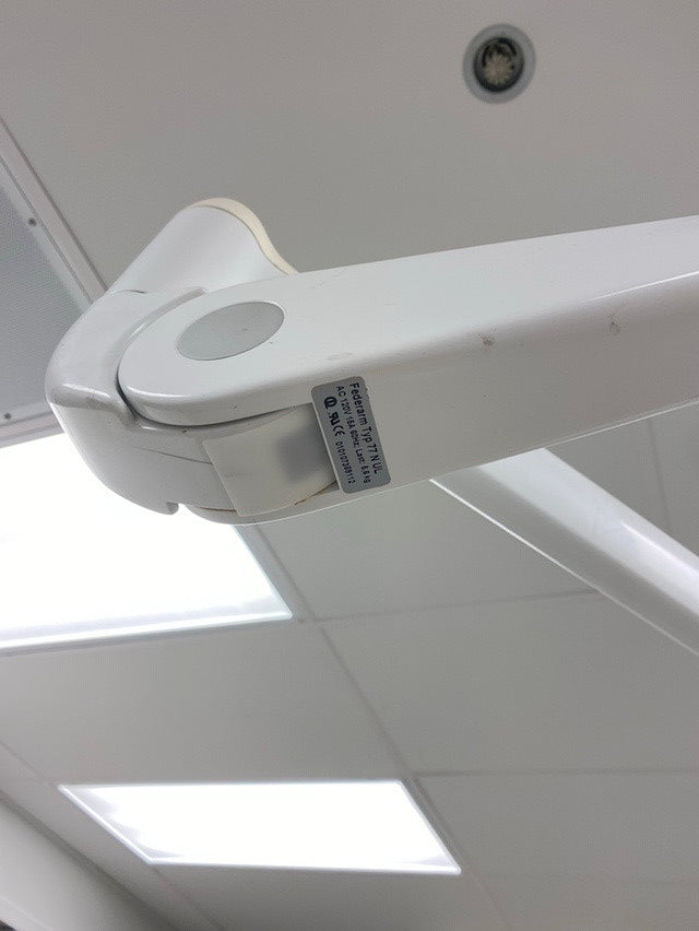 ALM Angenieux Halogen Exam Light Arm & Head(S6LLST0580)