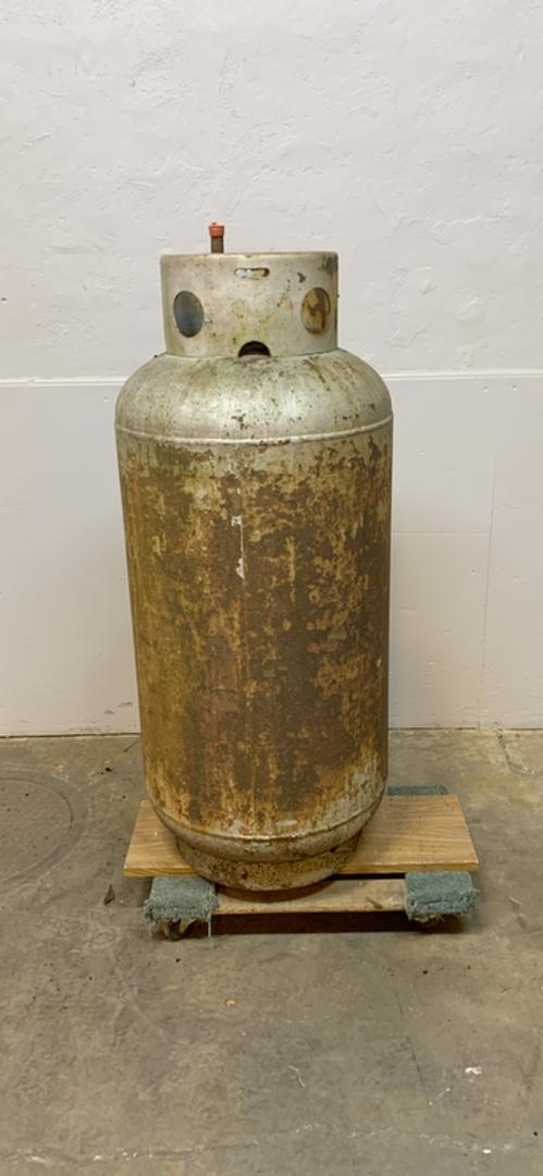 Large Propane Storage Tank(S6LLST8737)