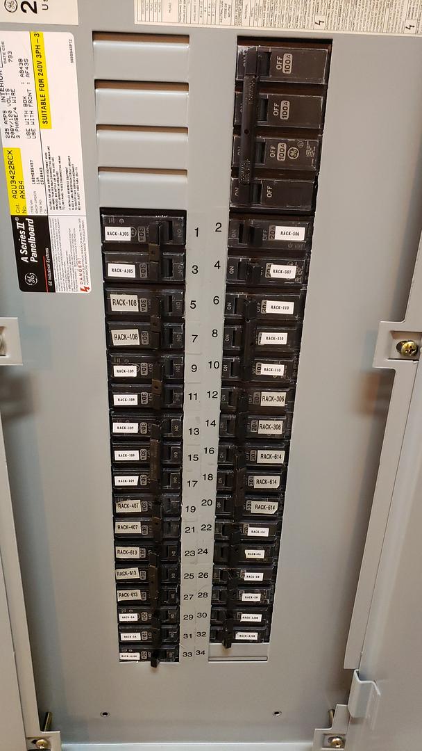 GE 225A Breaker Panel Board 208/120 Loaded(S6LLST12097)