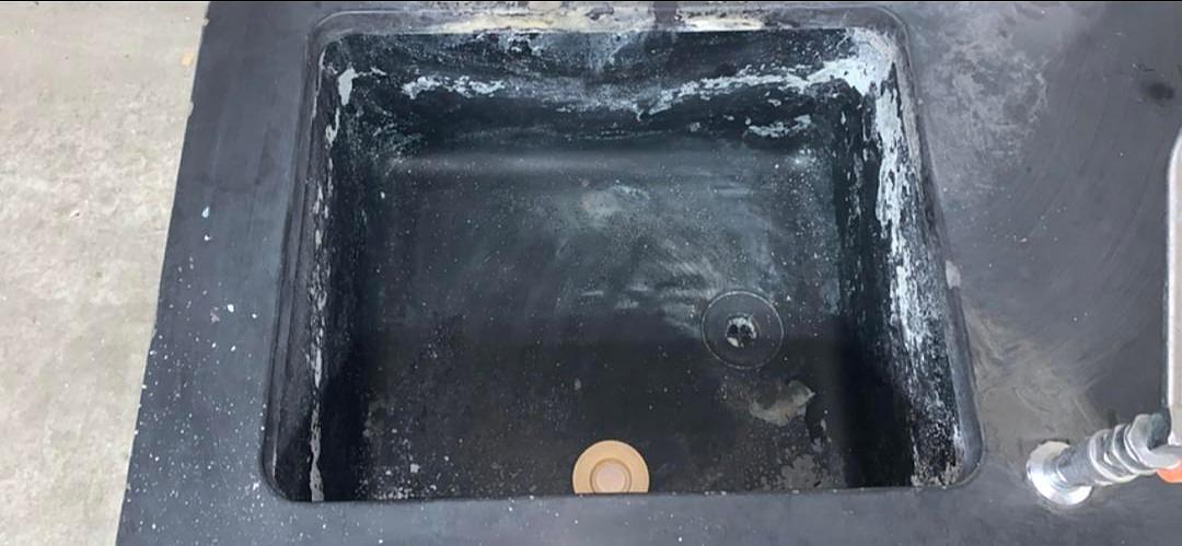 60" St Charles Black Epoxy Sink Bundle(S6LLST7145)