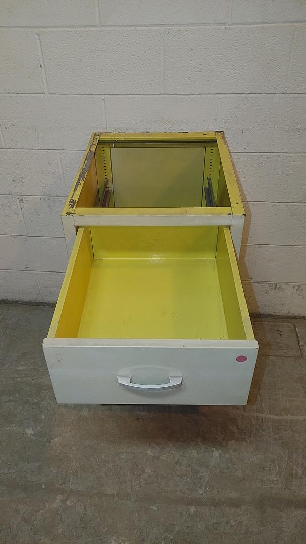 18" Kewaunee Casework(S6LLST11857)