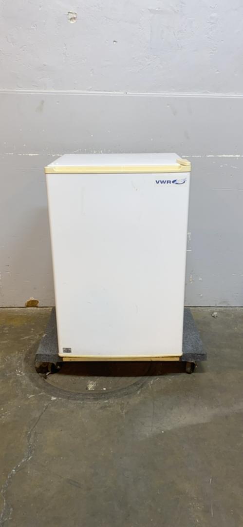 VWR Lab Refrigerator SR-L4110W Tested 30° Under Counter(S6LLST5851)