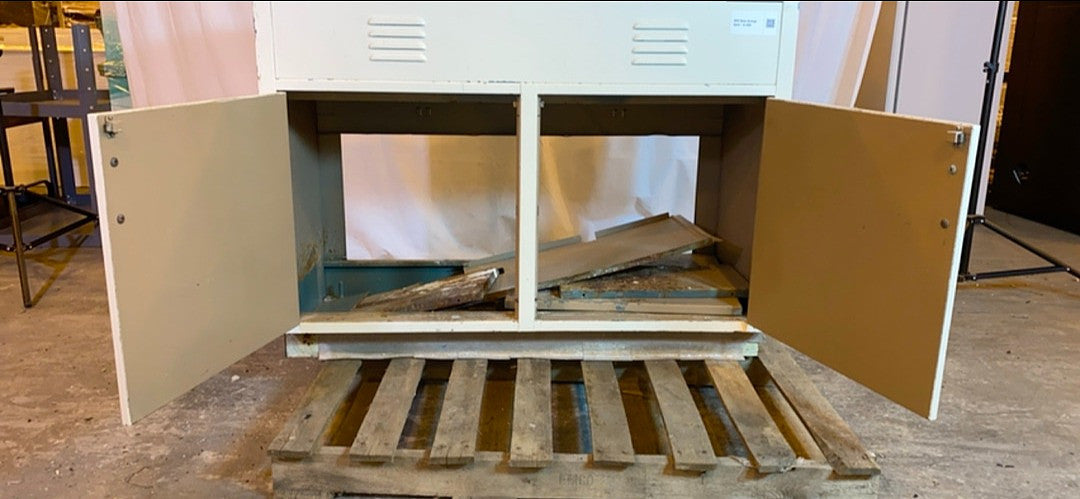 4' Laboratory Sink Casework w Eyewash & Basin(S6LLST2269)