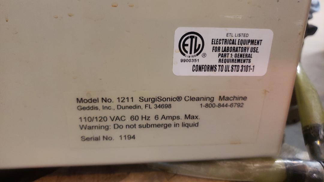 SurgiSonic Cleaning Machine Model 1211(S6LLST8533)