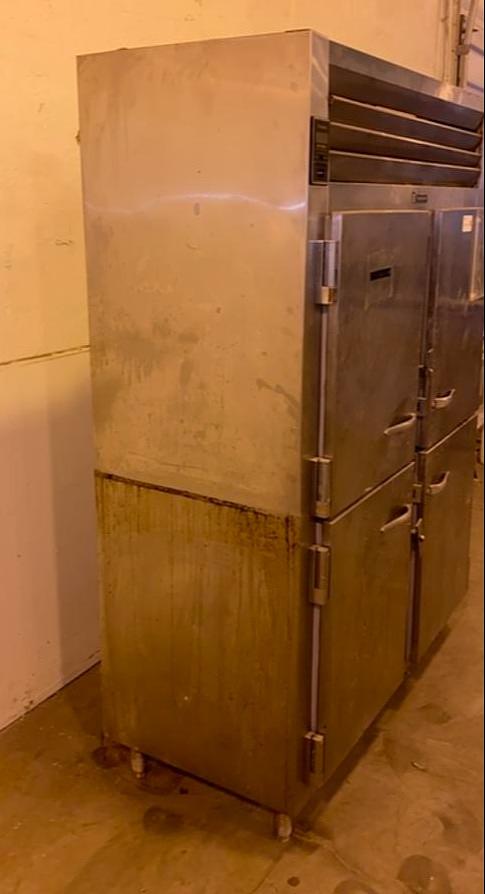 Traulsen & Co Refrigerator Model RHT 2-26 WUT Tested!(S6LLST3440)