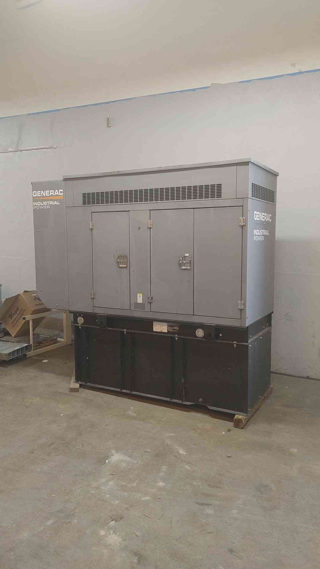 15KW Generac Industrial Power Generator 120/240V 1PH 62A 221Hrs Diesel SD15
