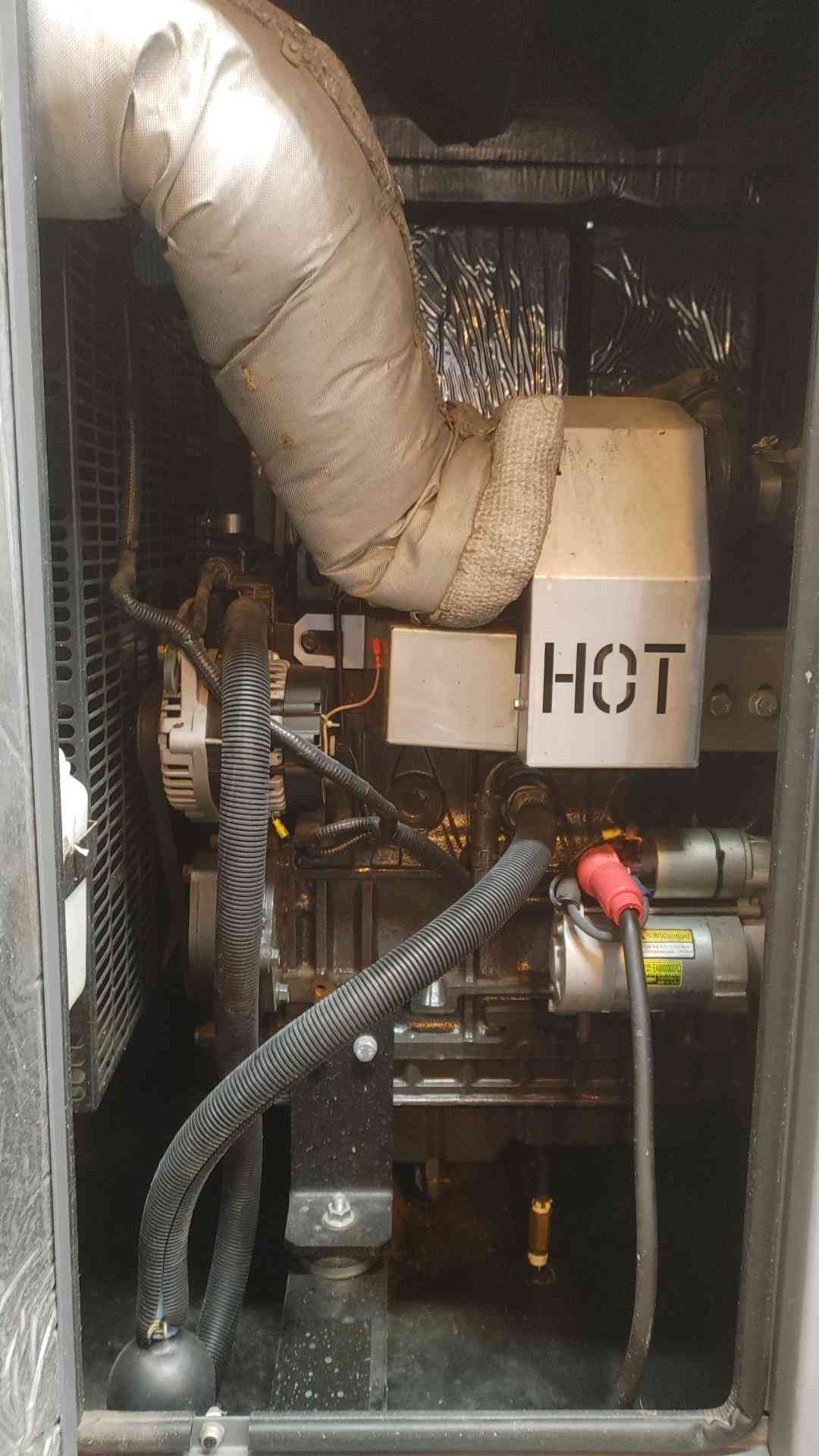 15KW Generac Industrial Power Generator 120/240V 1PH 62A 221Hrs Diesel SD15