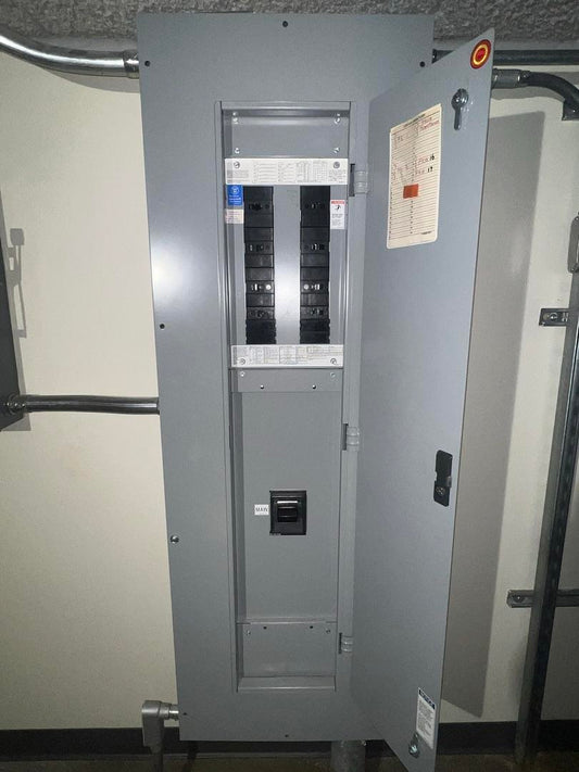 PRL2 225A 480/208V Panelboard 8 Breaker W/ Main Circuit Neut. 400A(S6LLST13346)