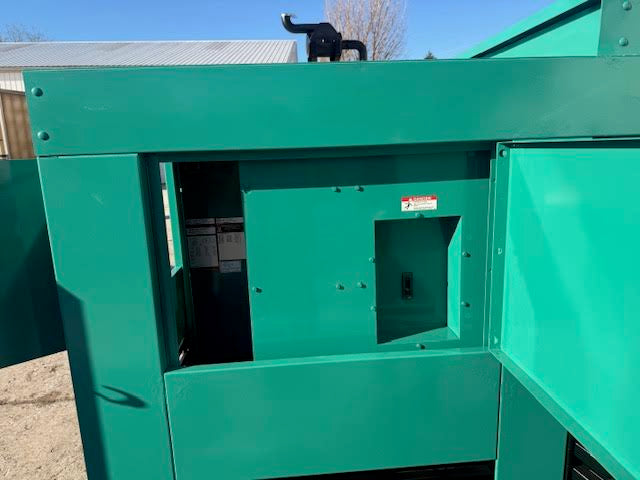 250KW Cummins Onan LTA-G1 Diesel Generator 3PH '05 768hrs Tested