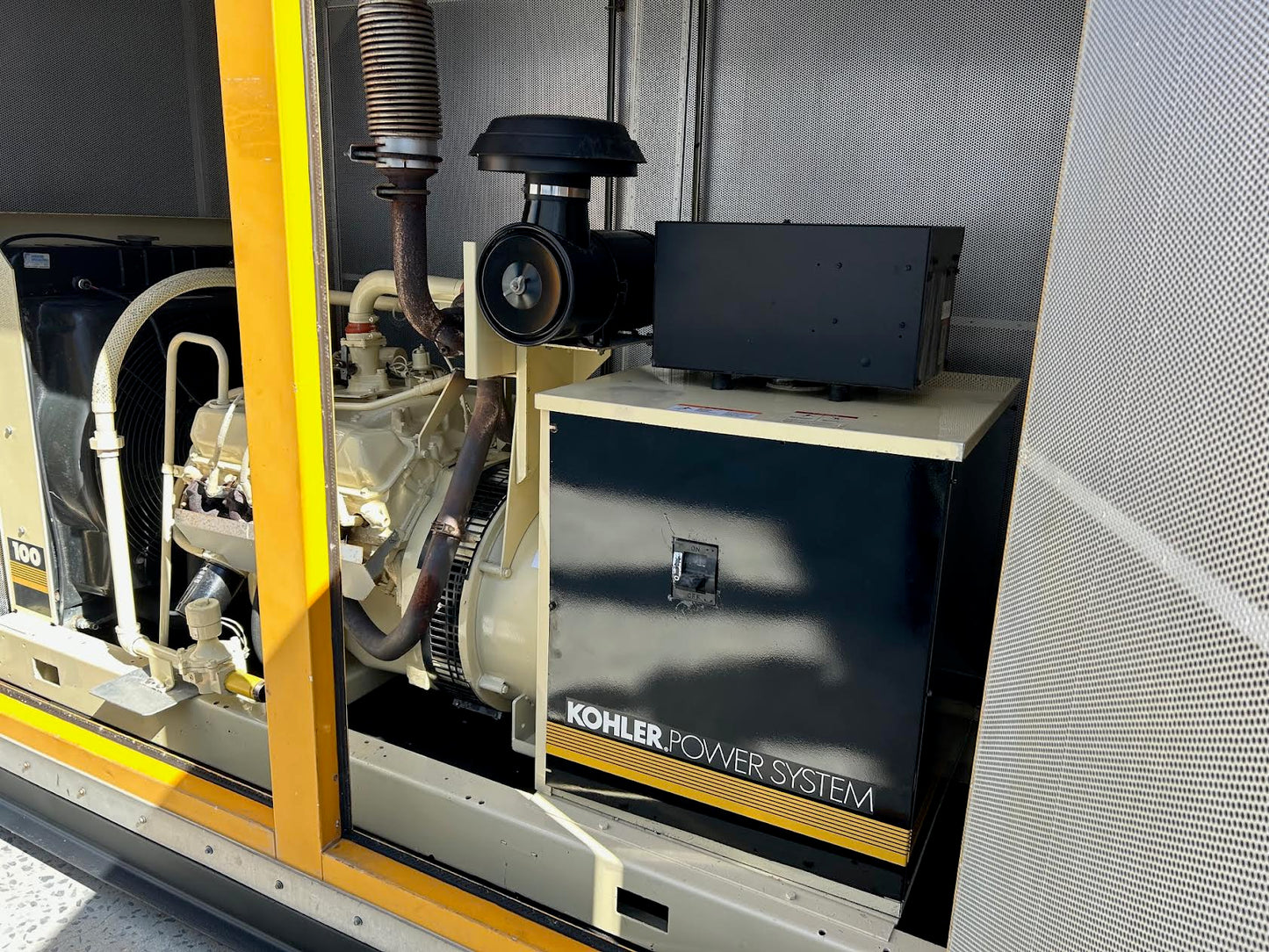 100KW Kohler Generator 100RZ82 Nat Gas LP 235Hrs Load Tested