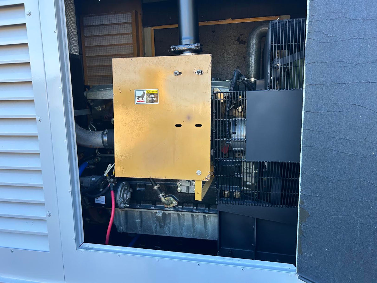 Elliott MagneTek 100 kW Diesel Generator Perkins 1006-6T 208V 480V 240V 560Hr