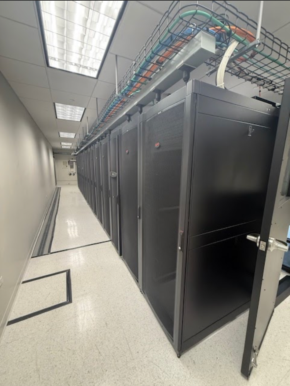 APC 20 AR3350 Rack Hot/Cold Server Aisle 8 ACRP101 ACs & Condensers 40 AP8861 PDUs