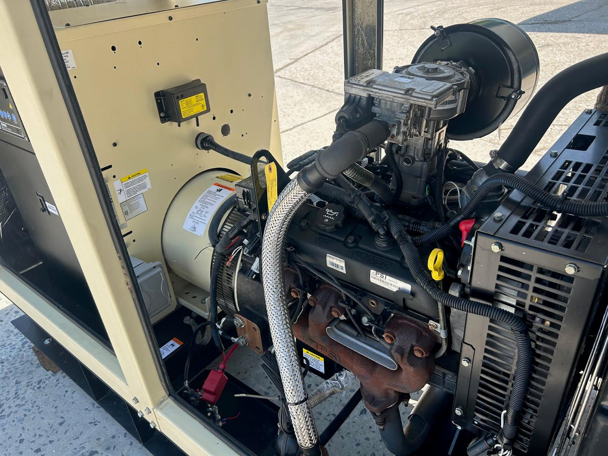 40KW Kohler Nat Gas LP Generator 1PH 120/240 1083hrs '12 TESTED