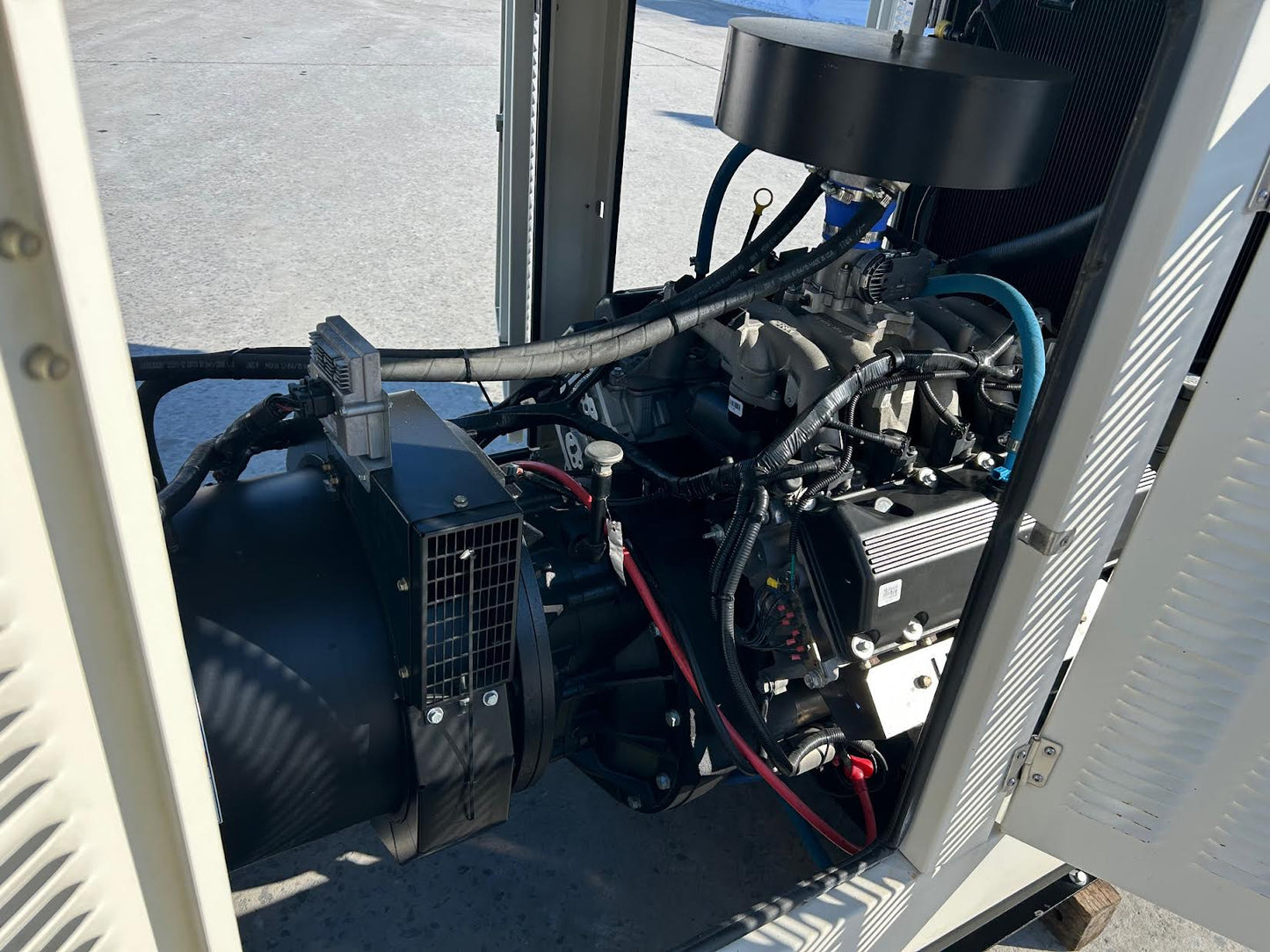 80KW Generac Nat Gas LP Generator Enclosed 3PH 398hrs Tested!