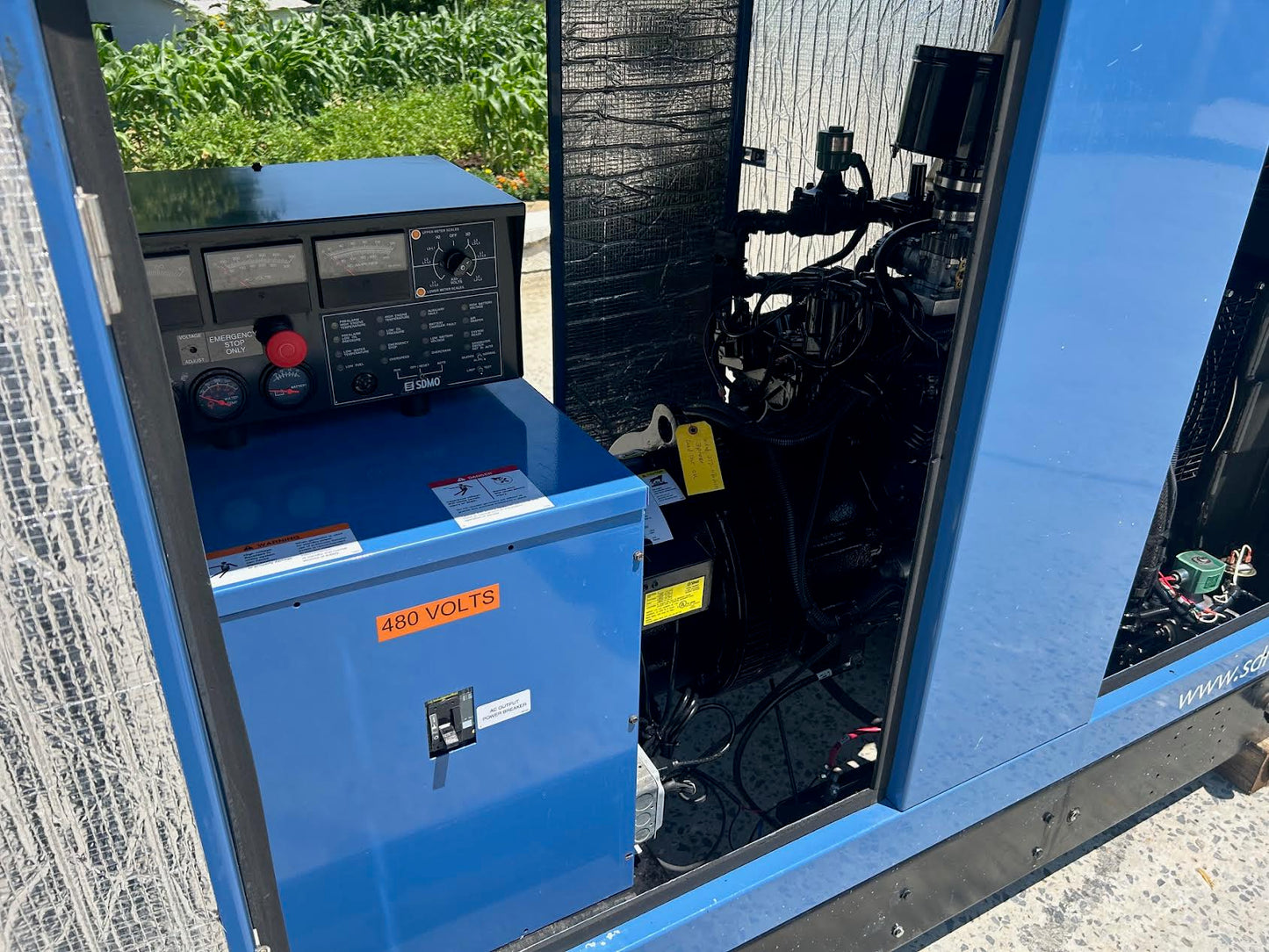 50KW SDMO Nat Gas LP Generator 1&3PH 1121Hrs '07 TESTED