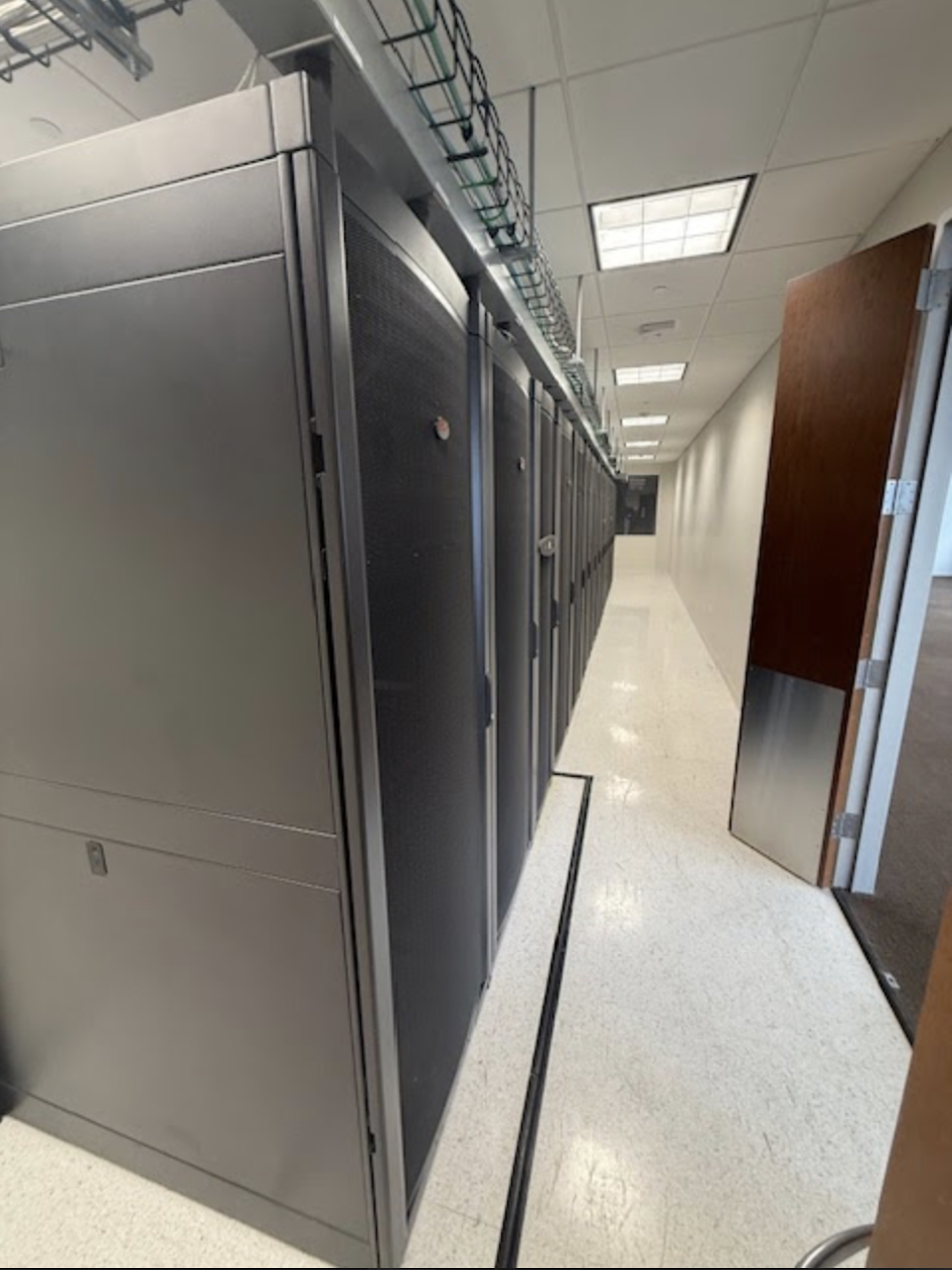 APC 20 AR3350 Rack Hot/Cold Server Aisle 8 ACRP101 ACs & Condensers 40 AP8861 PDUs