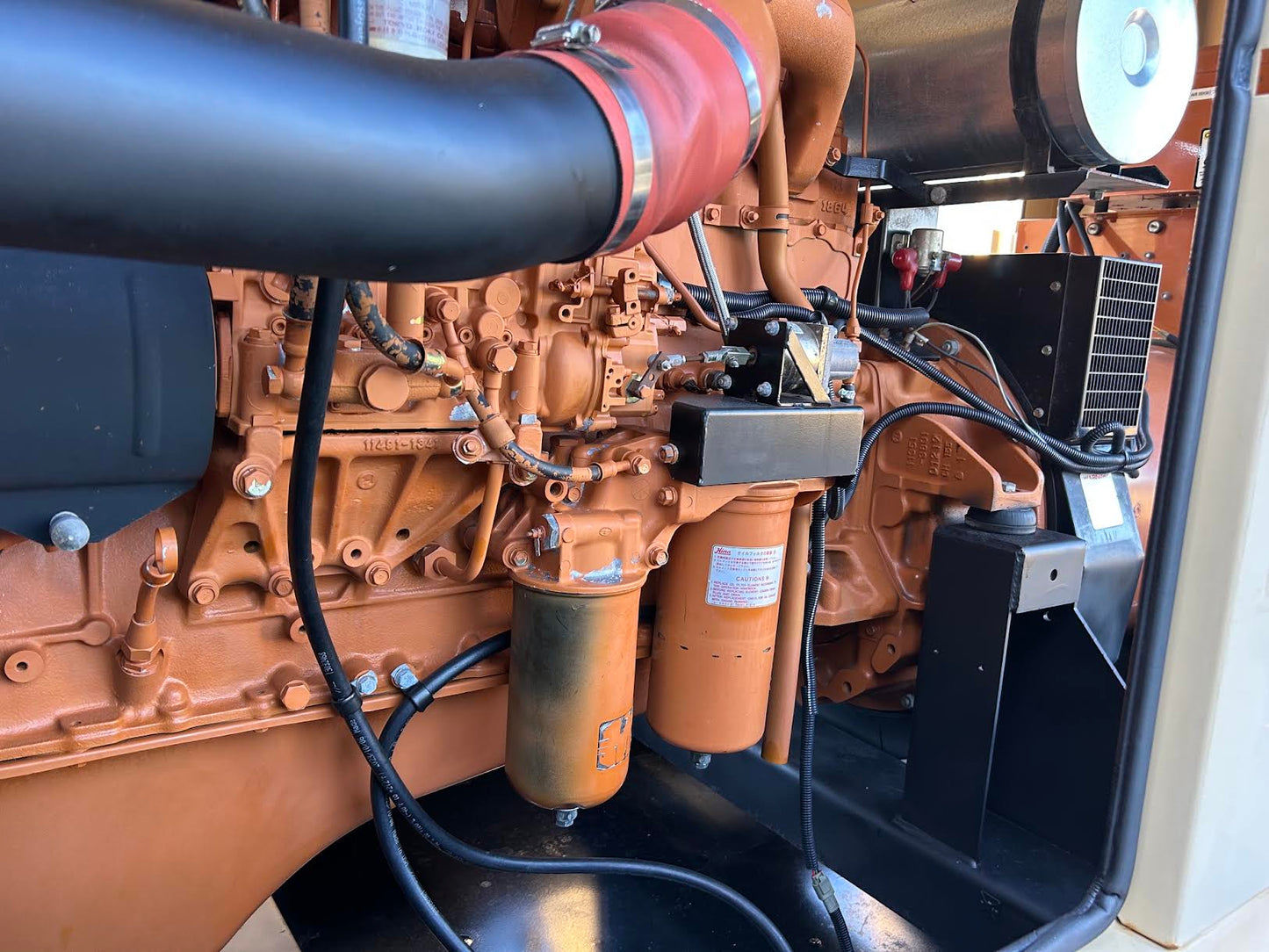 2001 Generac 250 kW Diesel Generator 277/480V 3PH Sound Attenuated Tank 1049Hr