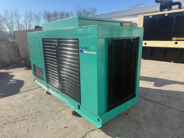 250KW Cummins Onan LTA-G1 Diesel Generator 3PH '05 768hrs Tested