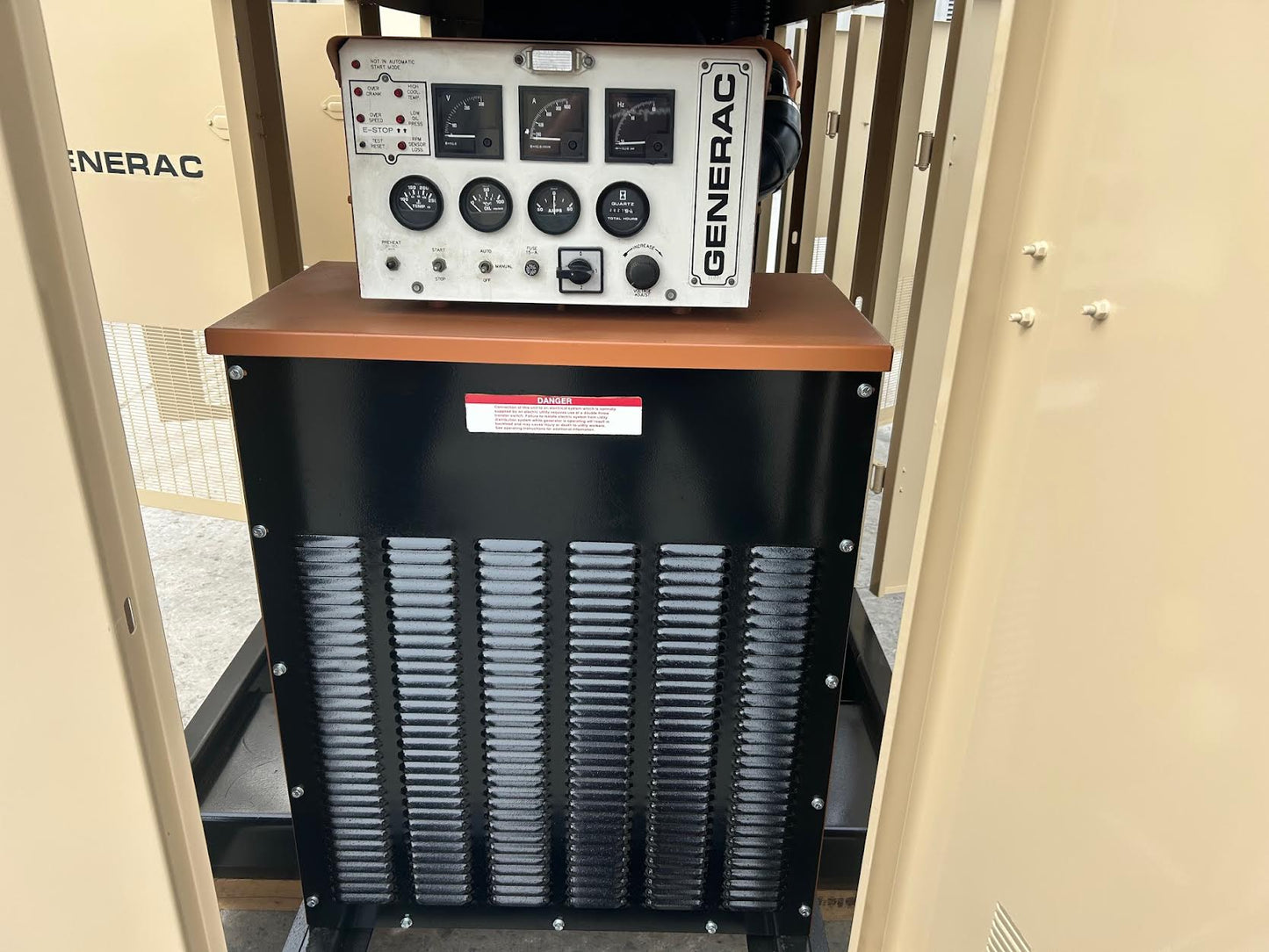 250KW Generac Diesel Generator 3PH '95 621hrs Tested