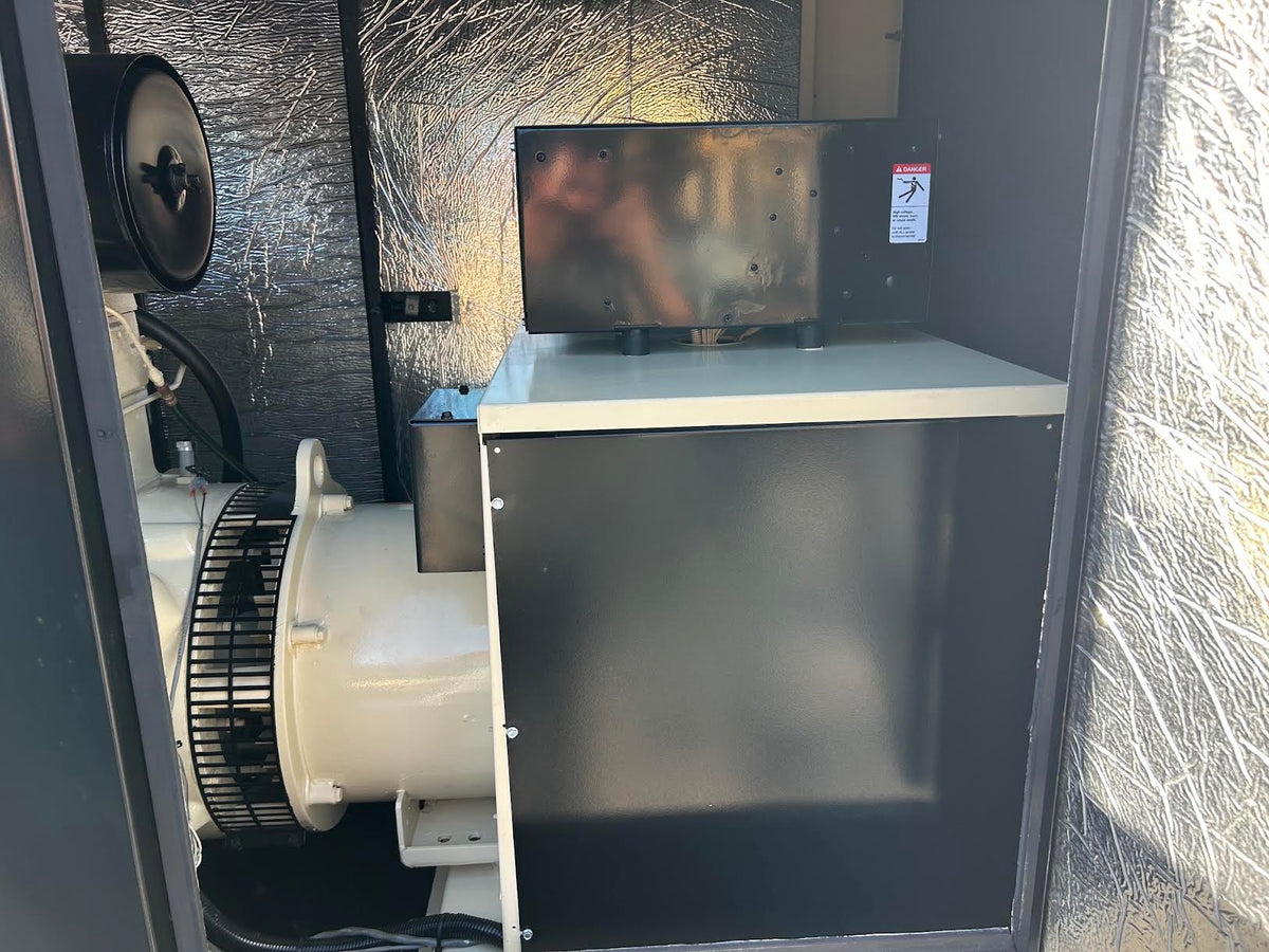 2004 Kohler 50REOZJB 55 kW Diesel Generator 120/208V 3PH Sound Attenuated 725Hr