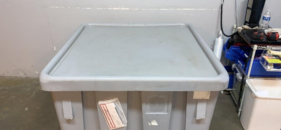 45x45x34 Plastic Container with Lid(S6LLST6433)