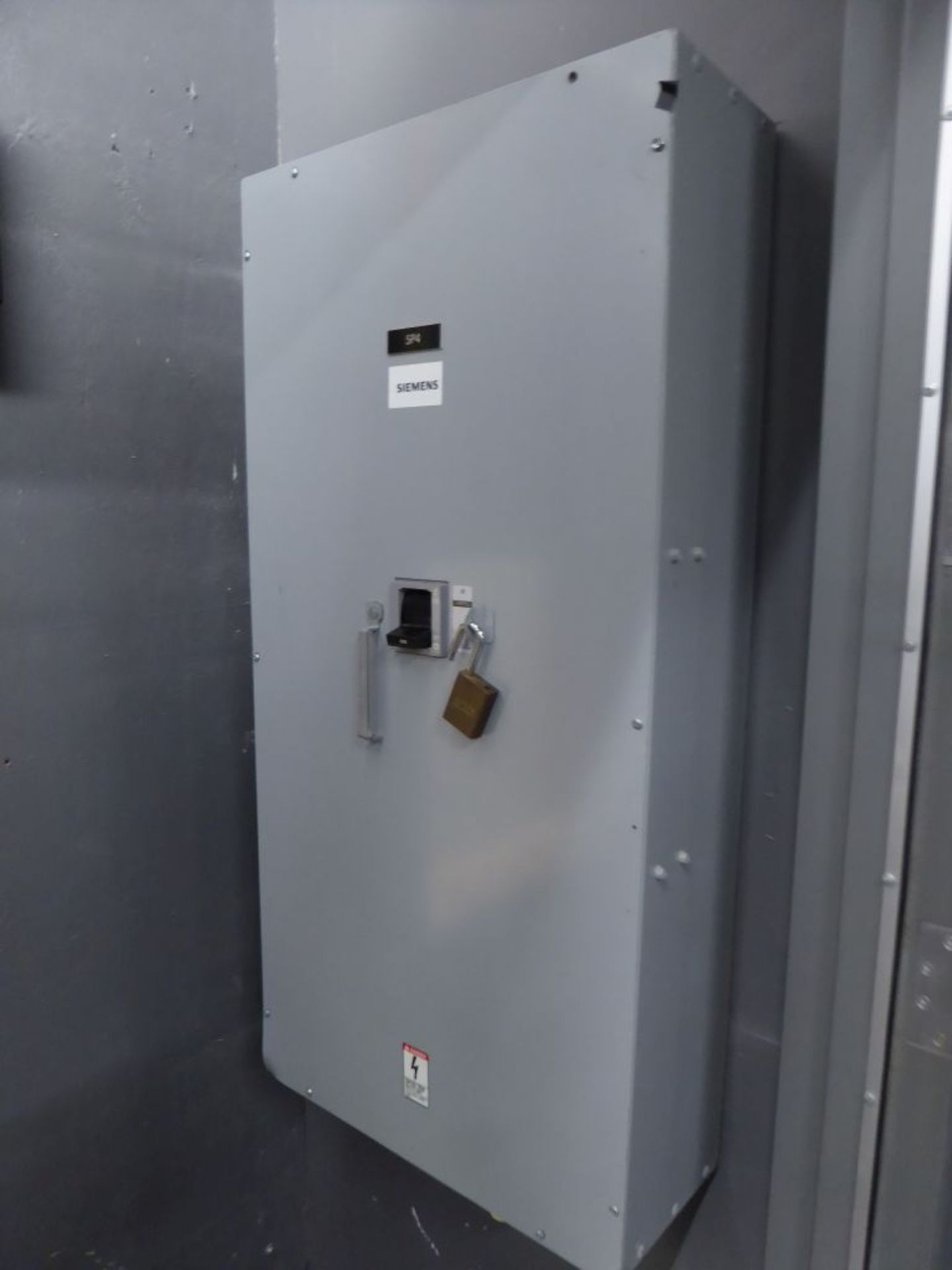 Lot of 2 Siemens 600A Circuit Breaker Enclosures LXD63B600