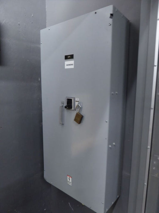 Lot of 2 Siemens 600A Circuit Breaker Enclosures LXD63B600