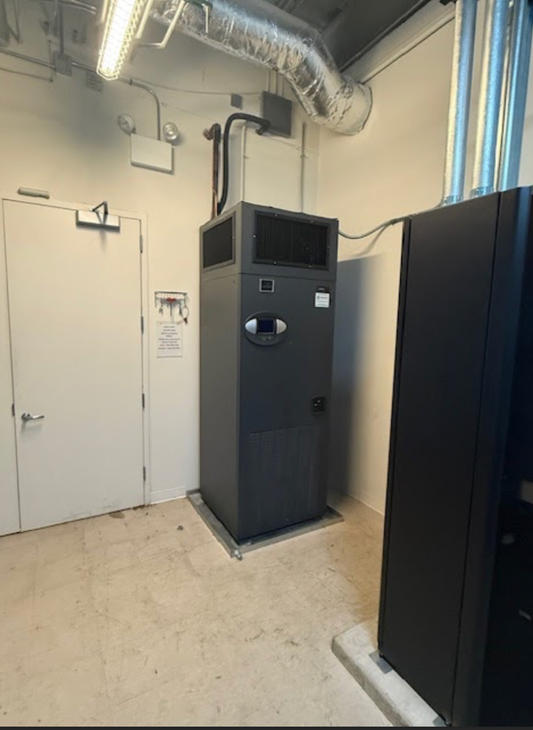 Liebert Challenger AC / CRAC and Matching Rooftop Condenser