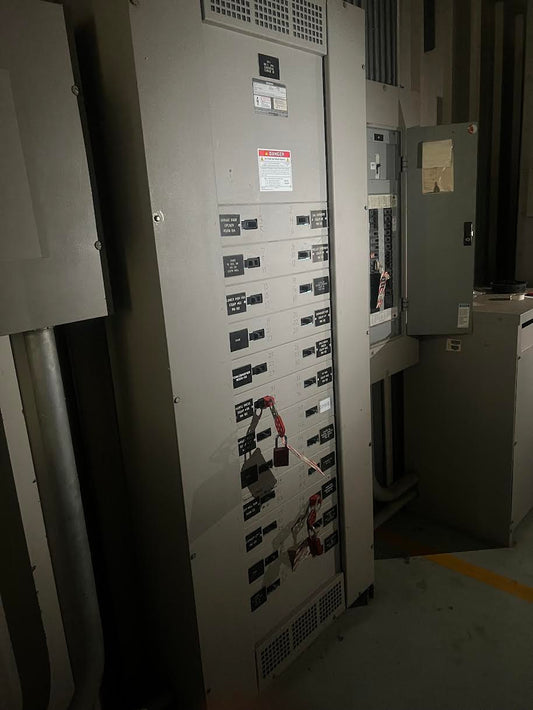 Siemens Type S4 Panelboard 800A 480V 3ph 24 Subfeed Breakers