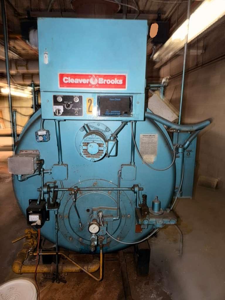 Cleaver Brooks CB200-70 Packaged Boiler 70 HP 125 PSI Dual Fuel Gas Oil 2.9M BTU