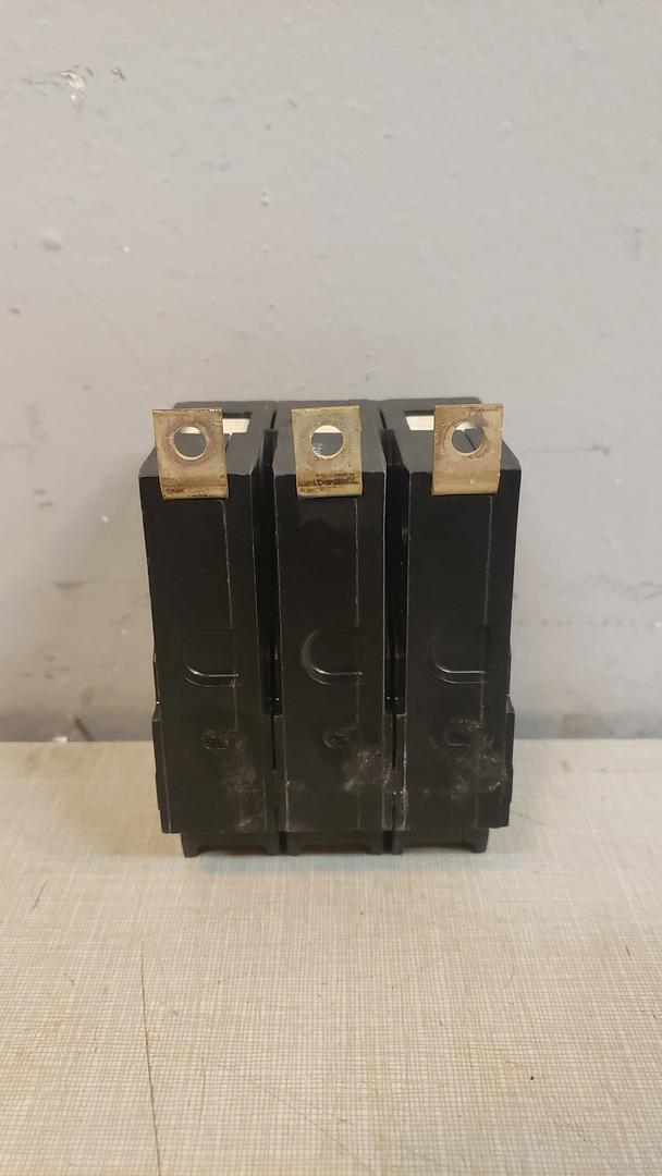 Siemens BQD3100 100A 3-Pole 480V Bolt-On Industrial Breaker BQD 3PH 100 Amp (S6LLST9236)