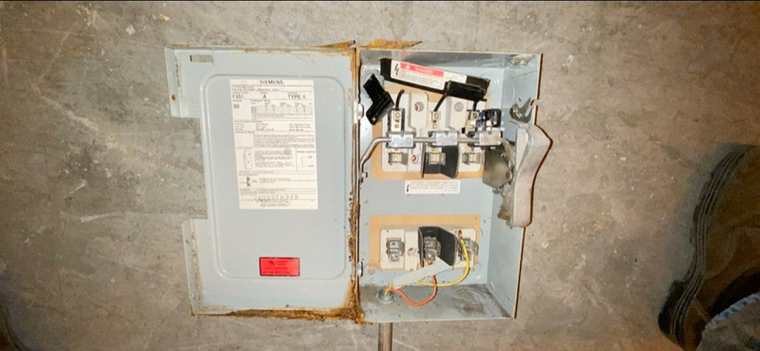 Siemens Enclosed Switch F351 30A 480V