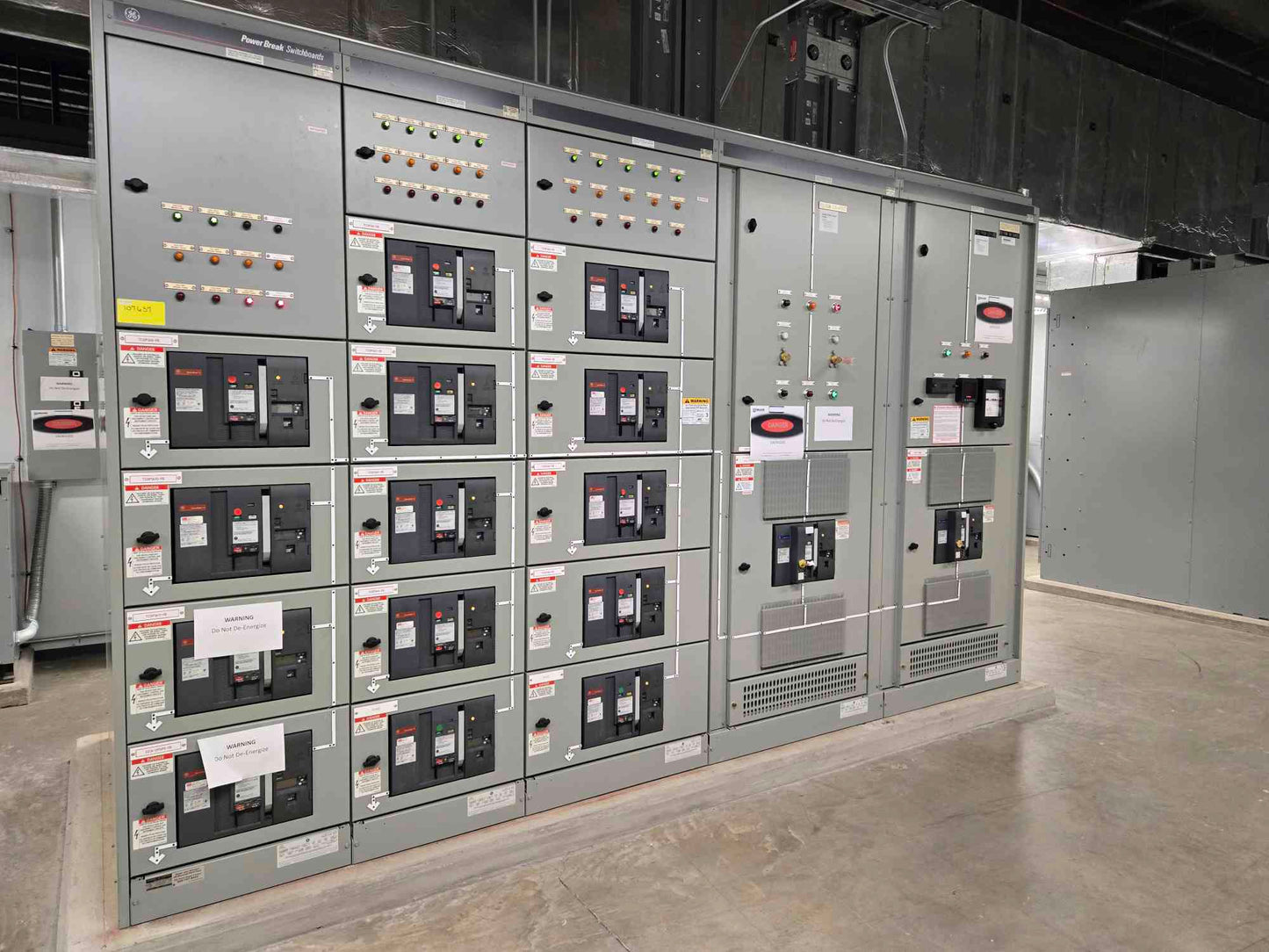 4000A GE Power Break Switchboard Switchgear Dual SSD 4000A Main & 14 SHF 800A Sub Feeds (107637)