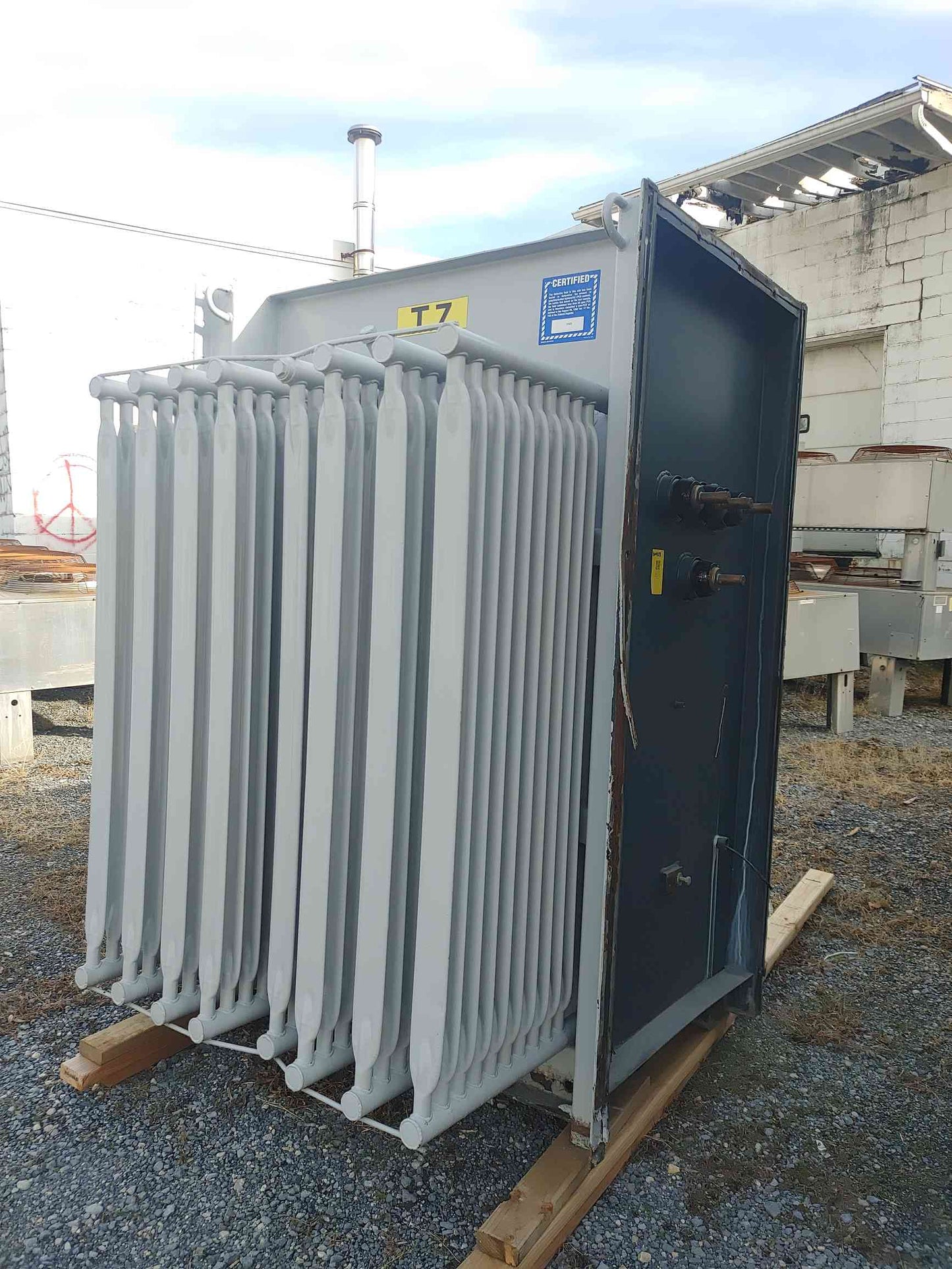 GE 1500KVA Substation Oil Transformer 4160V x 480Y/277 (111925)