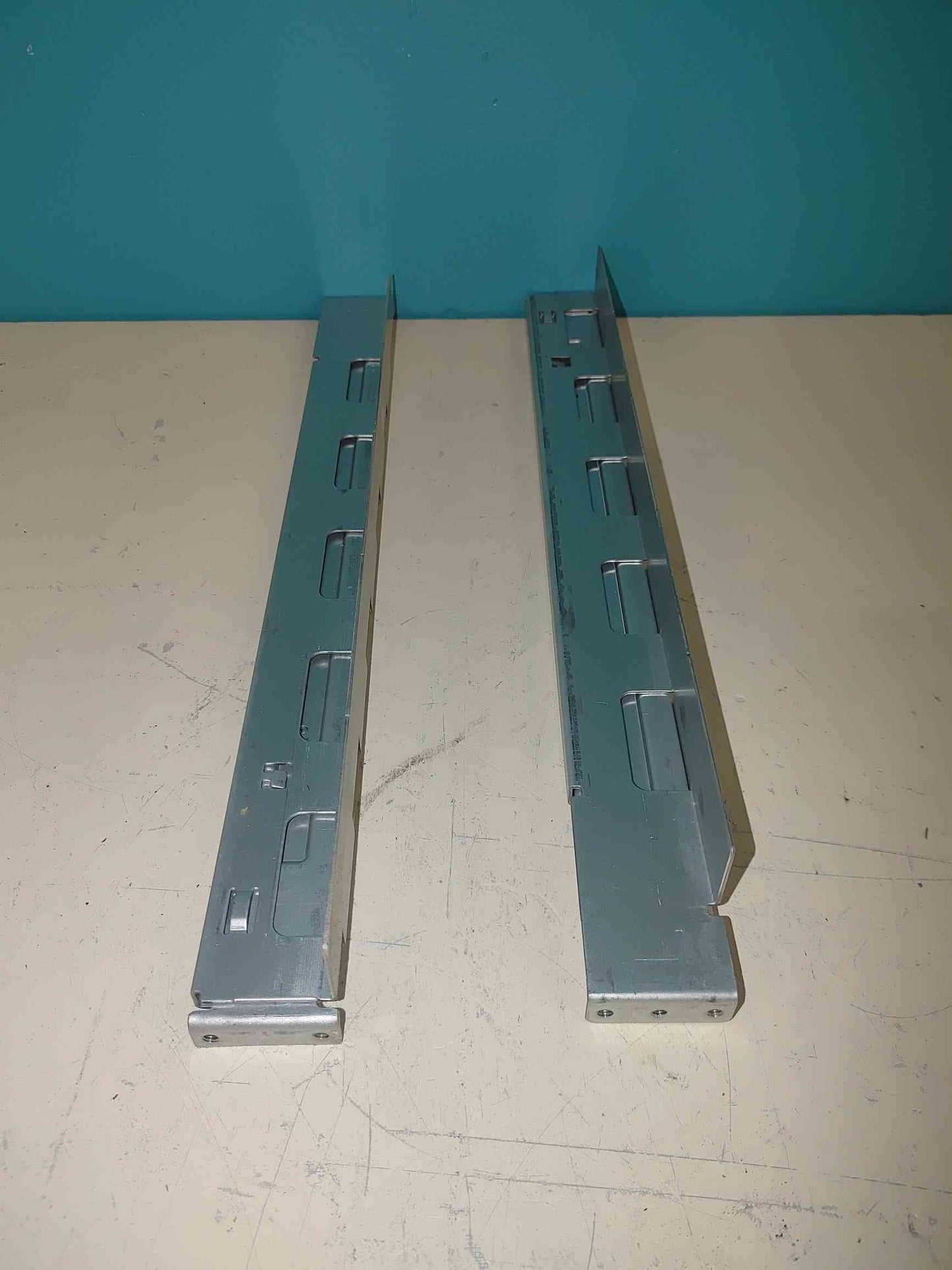 New Eaton Rail Kit 733-M2273 (SKU: 113528)