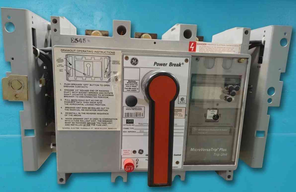 GE Power Break 800A Frame TC82TTR 200A Circuit Breaker Drawout MicroVersaTrip Plus 800A Frame