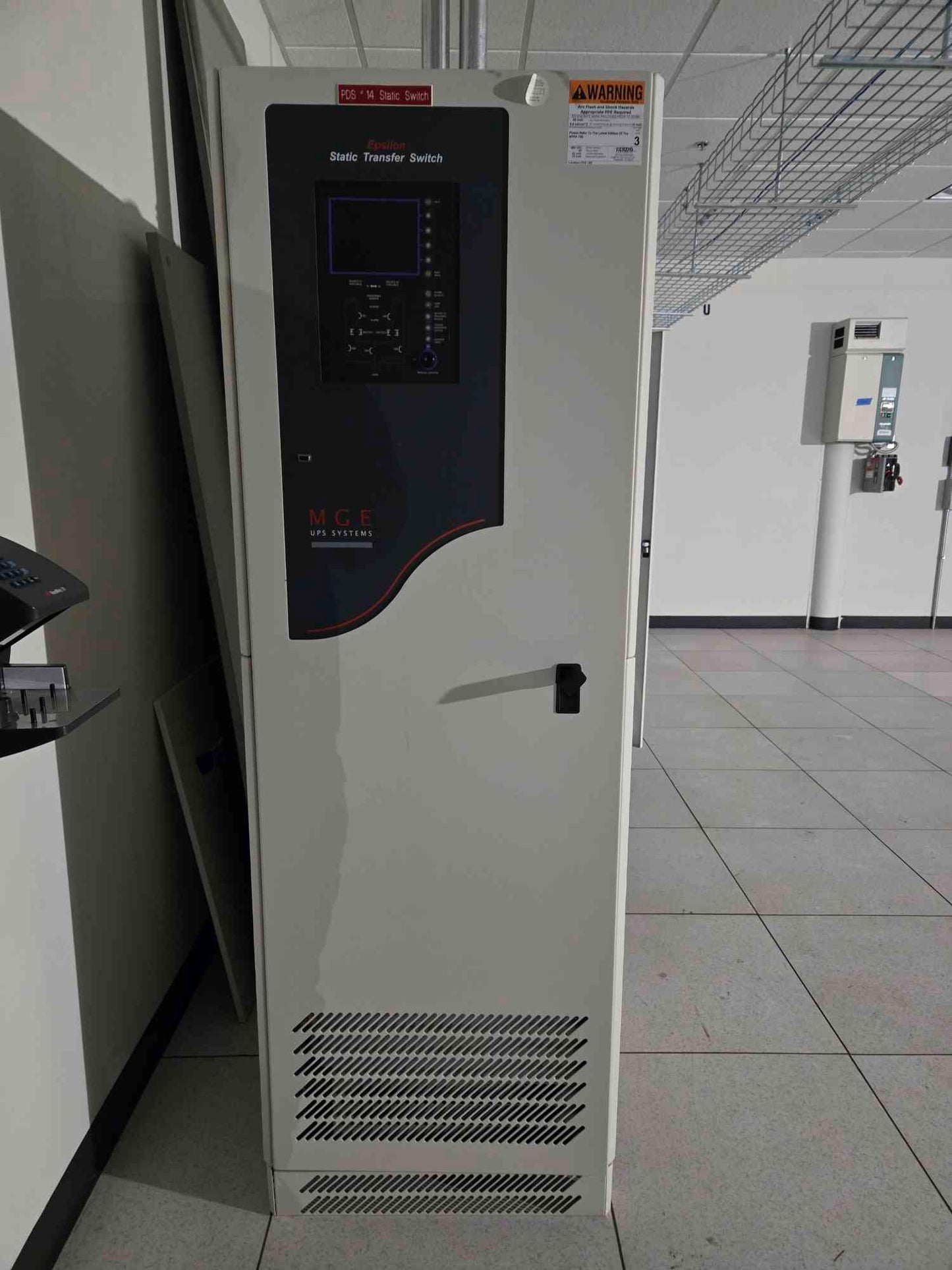 MGE APC 200A 480V 3PH Static Transfer Switch STS 72-504024-00 (SKU: 109712)