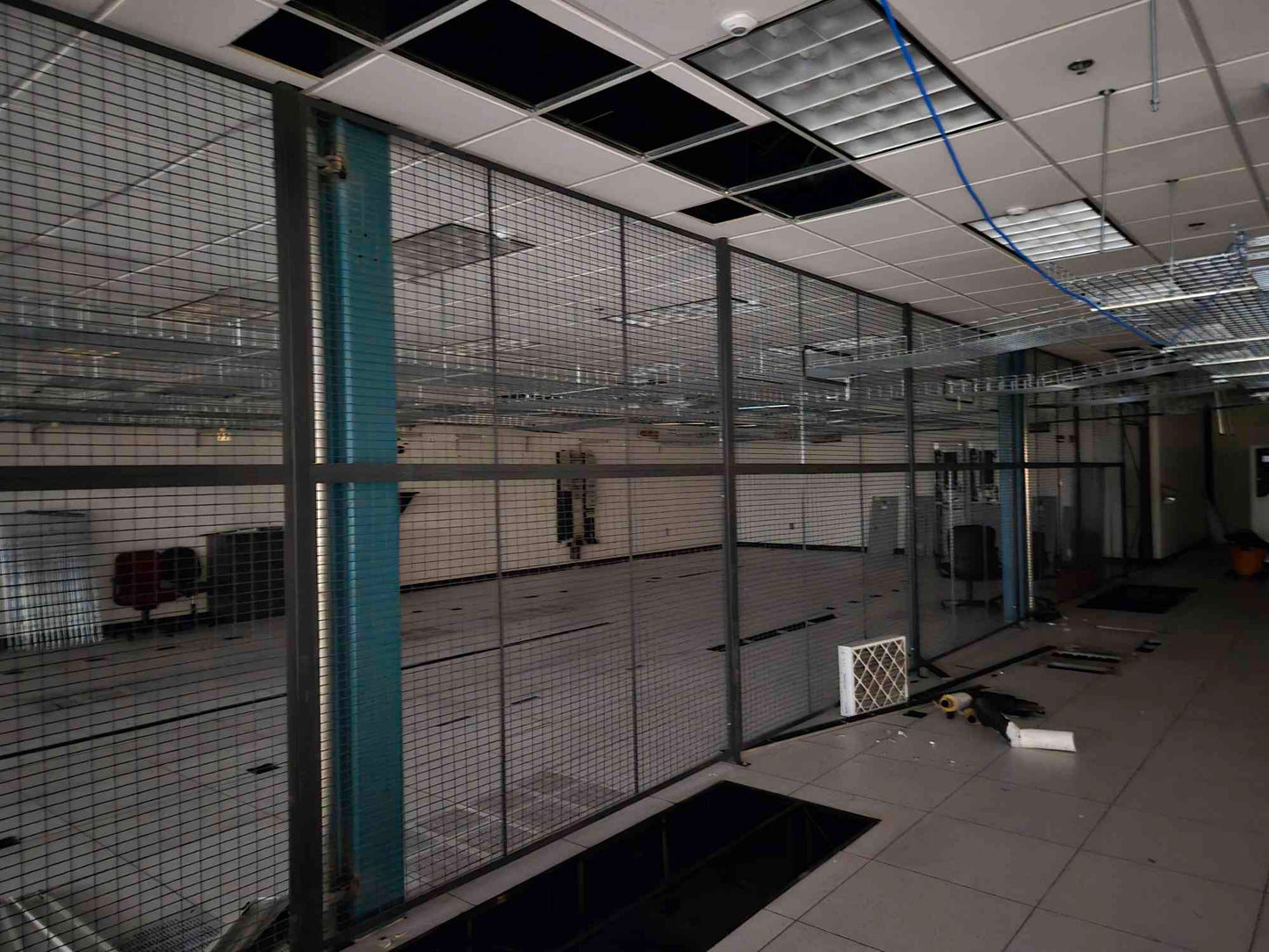 138 Ft Total Length X 9'2" H Wire Crafters Steel Security Cage w/4 Doors